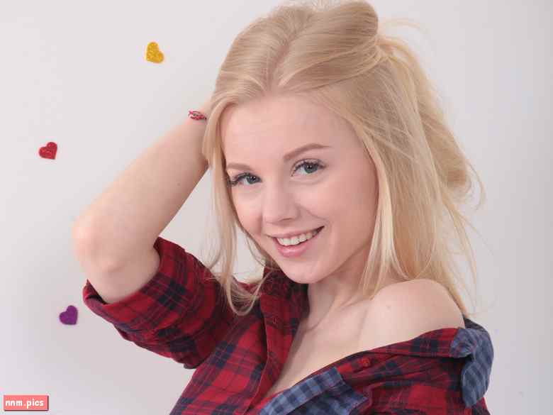 Amazing Models – Mila Model (video 01-71)