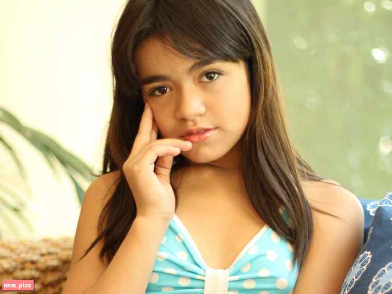 “Amelie Teen” (23 sets)