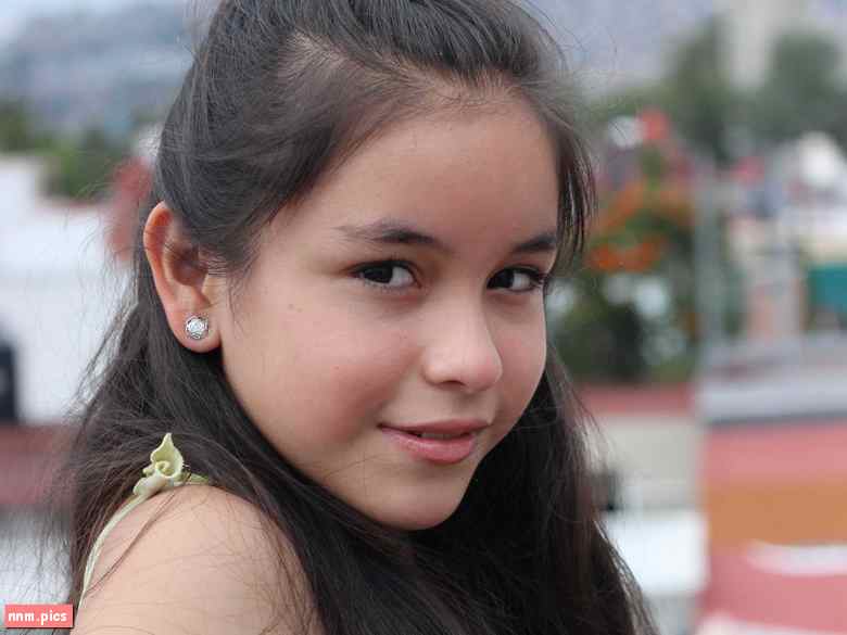 “Bambina Teen” (45 imagesets, 9 vids)