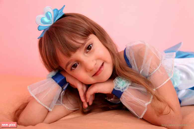 Candydoll – Emma M. (sets and vids 01-04, 1 VIP set and video)