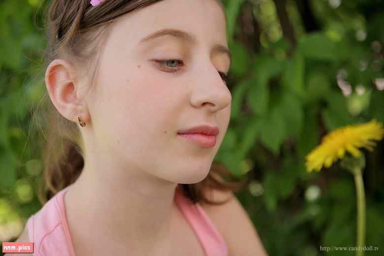 Candydoll – Vika Z. (41 imagesets, 46 vids)