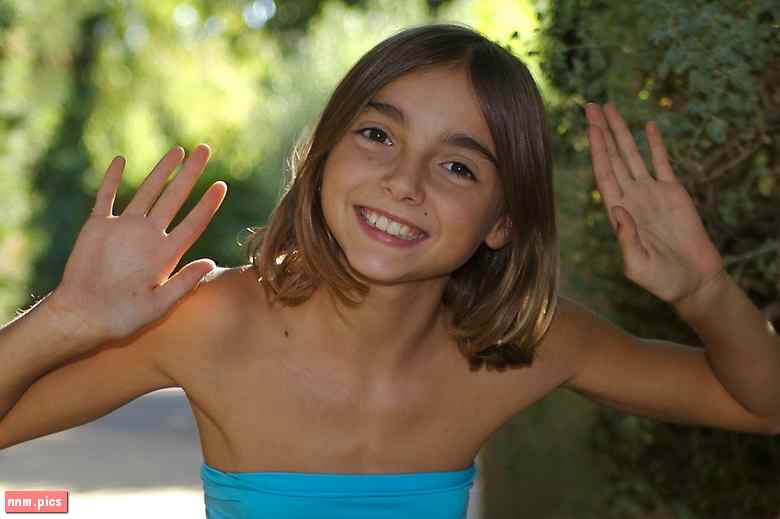 Curt Newbury Studio – Lolo Model (47 sets)