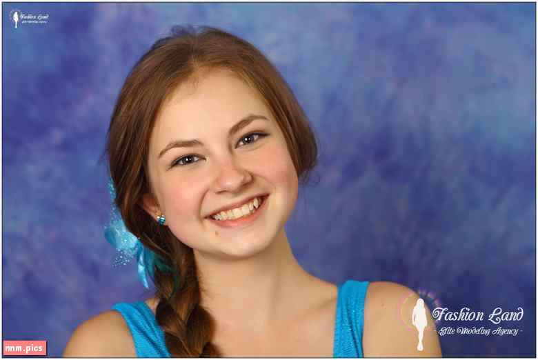 Fashion Land – Bella Model (34 sets)