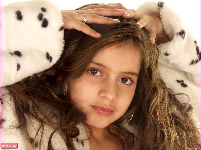 Happy Worx – Cute Monika (sets 01-20)