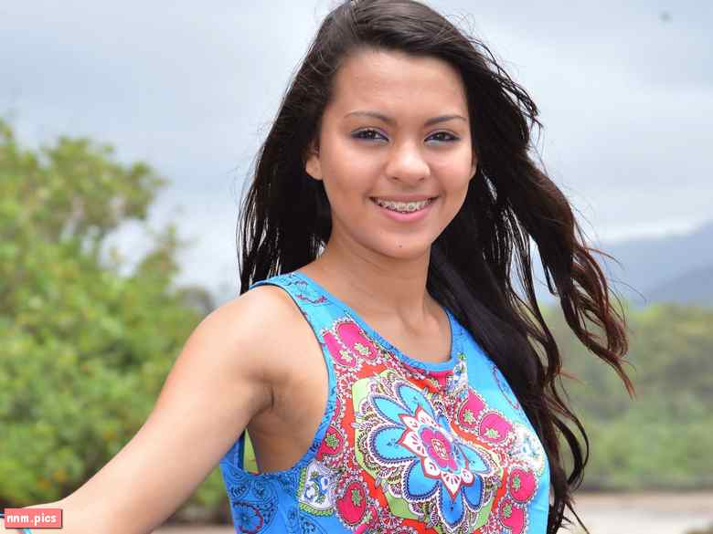 &#8220;Josie Play&#8221; (sets 01-41)