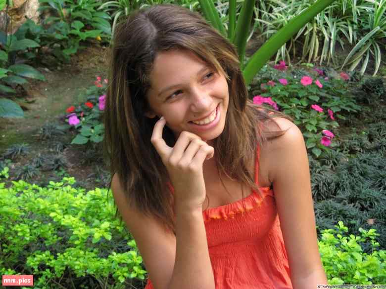 We Are Little Stars – Carol (sets 01-04, 1 video)