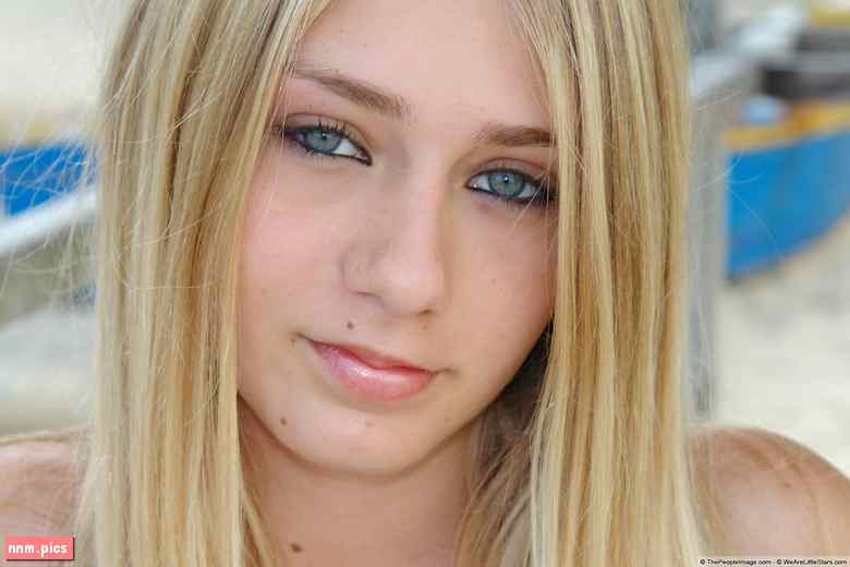 We Are Little Stars – Anita (sets 01-05, 2 vids)