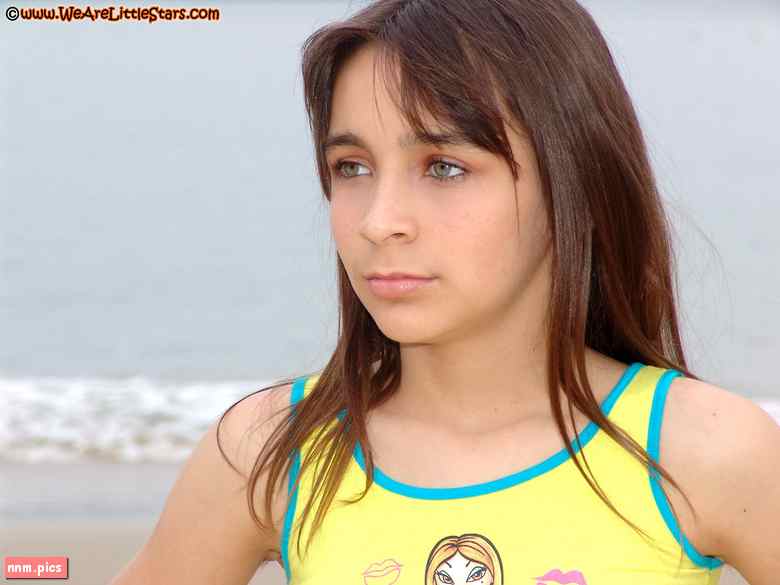 We Are Little Stars – Chrislaine (sets 01-05, 2 vids)