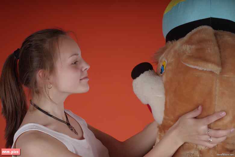 Marvel Charm – Nika (13 sets)