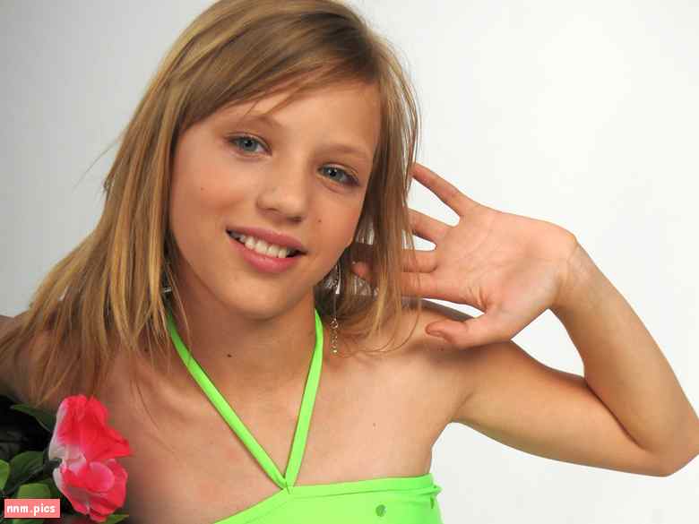 Media Mynx – Helga Model (11 sets)