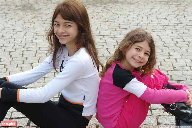 The People Image – Alessandra &#038; Andressa (5 sets, 2 vids)