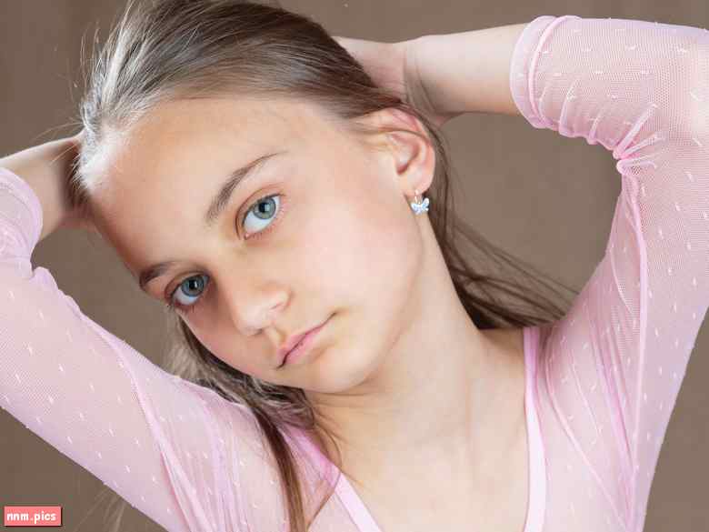 Secret Stars – Nina (sets & vids 01-05)