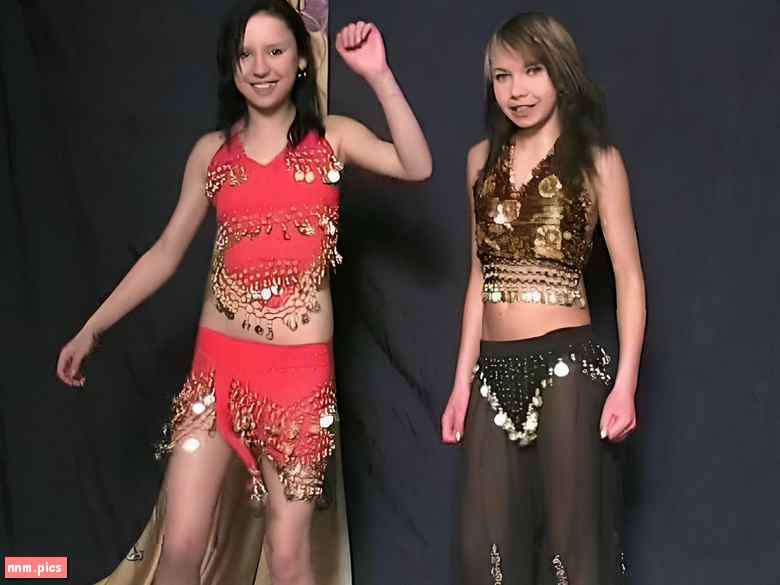 Show Stars – Aya & Naina “Topless” (2 video)