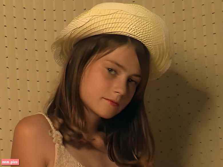 Show Stars – Liana “Topless” (video)