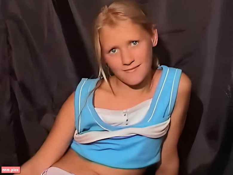 Show Stars – Olia “Topless” (video #2)