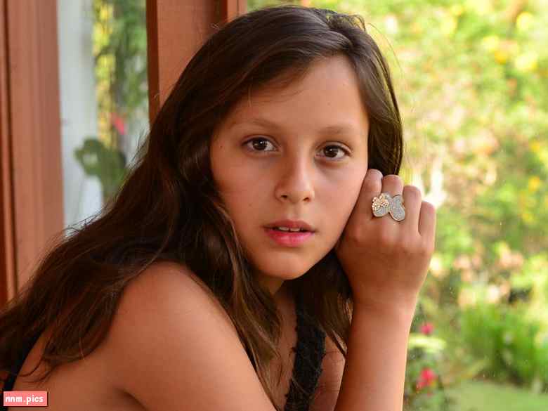 Silver Pearls – Marisol (13 sets, 1 video)