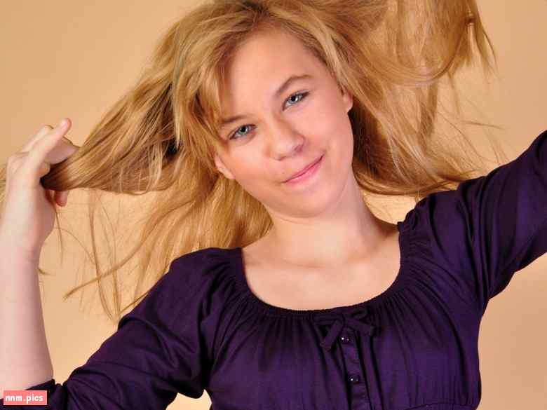 TeenModel.cc – Anna Model (16 sets)