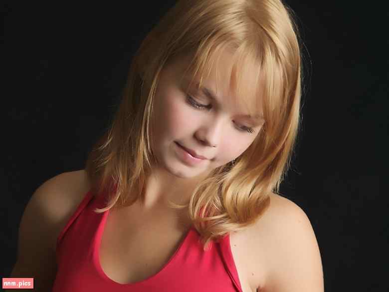 TeenModel.cc – Nicci Model (7 sets)