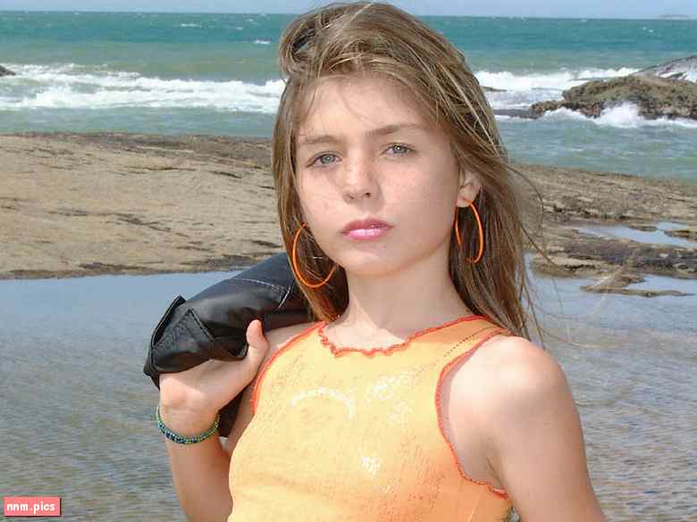 We Are Little Stars – Luiza (8 sets, 190 images)