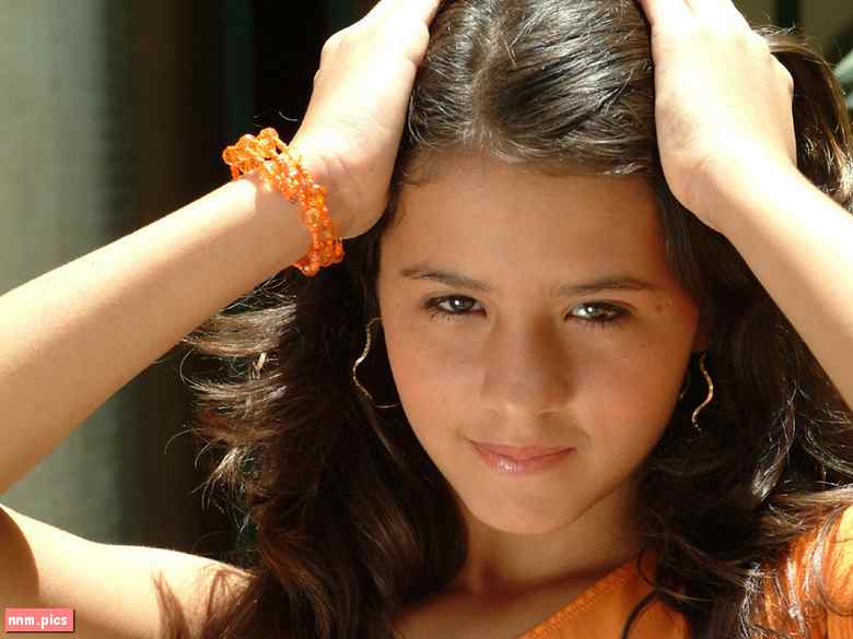 We Are Little Stars – Paola (sets 01-07)