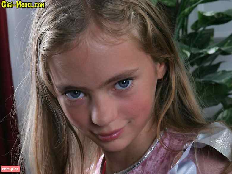 WebeWeb, Lite Photography – Gigi Model (sets 01-141)