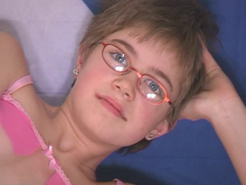 Young Video Models – Irina (I01)