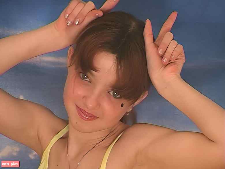 Young Video Models – Valentina (Va03)