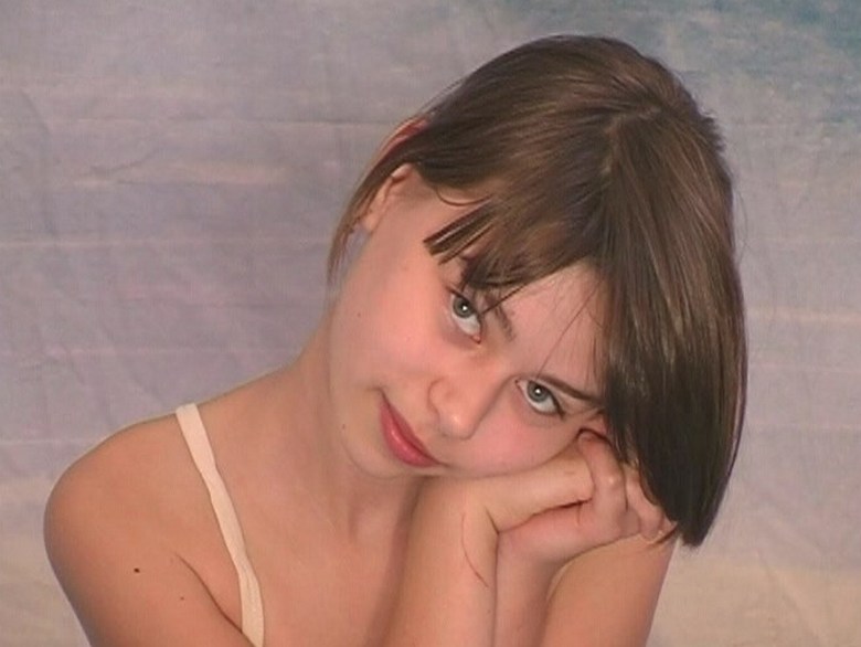 Young Video Models – Yulia (Y01)